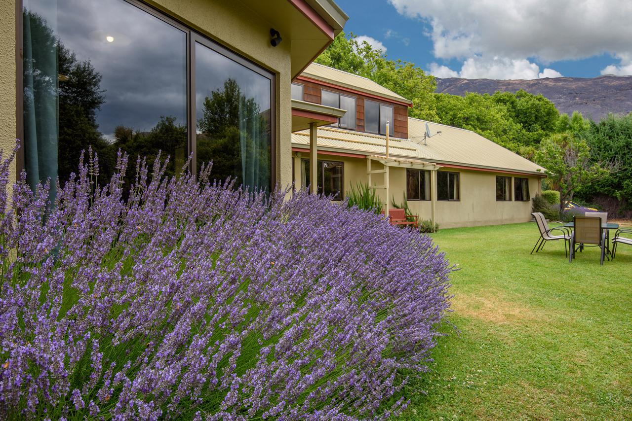 Altamont Lodge Уанака Екстериор снимка